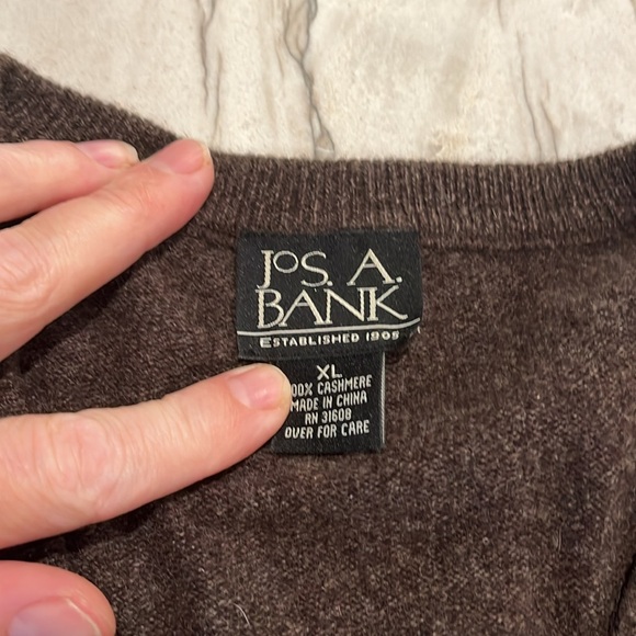 Brown cashmere sweater - Picture 2 of 2